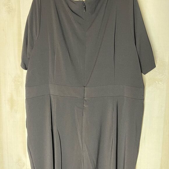 Torrid new black crepe romper jumpsuit short sleeve boat neck, size 22 - Picture 13 of 16